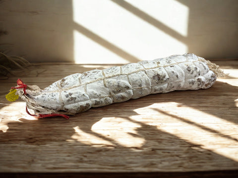 Pourquoi le Saucisson Sec Long Bridé est la star des planches apéro ?