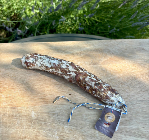 Mini feuilletés au saucisson et fromage